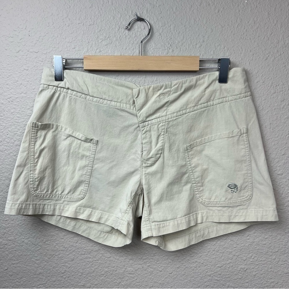Mountain Hardwear Shorts with Cinchable Waist Tan Sz 10
